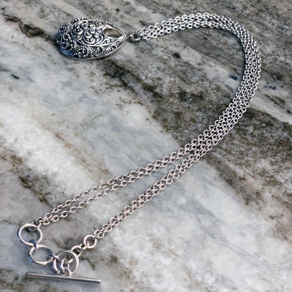 Lois Hill 2 strand Filigree scroll oval necklace. Incredible detail. Beautiful!! - Picture 6 of 9